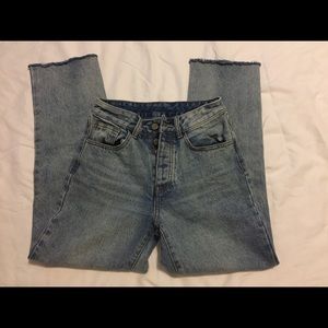 Brandy Melville, High Rise Millie Light Wash Jeans